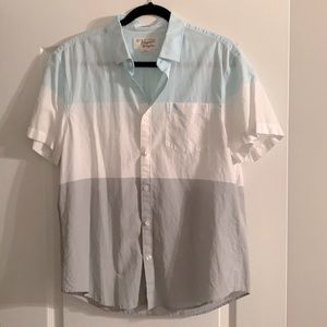 Men’s short sleeve button down